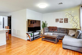8 Mi to NYC Centrally Located Jersey City Apt!